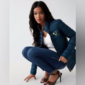 NEW * TRUE RELIGION PACKABLE PUFFER (XL)